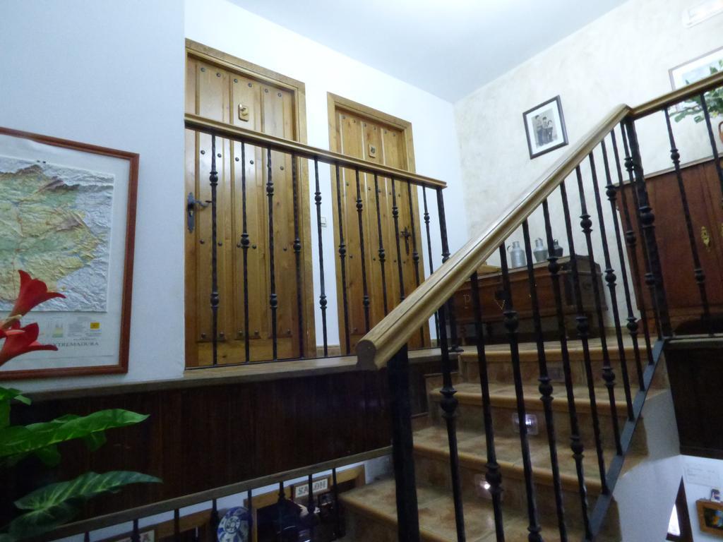 Casa Rural Al-Mofrag Y Apartamentos El Mirador De Monfraguee Villarreal de San Carlos Buitenkant foto