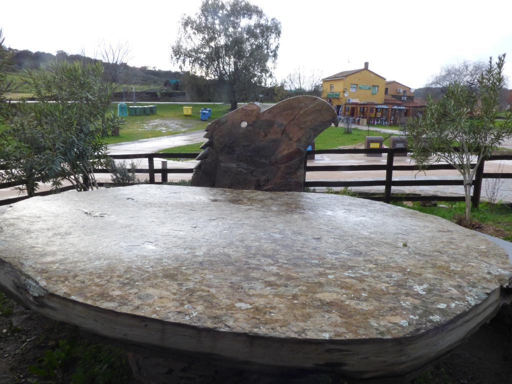 Casa Rural Al-Mofrag Y Apartamentos El Mirador De Monfraguee Villarreal de San Carlos Buitenkant foto